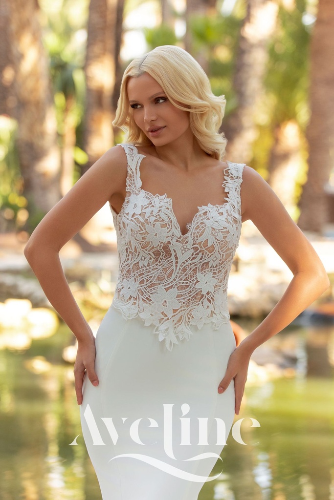 A132 bodice